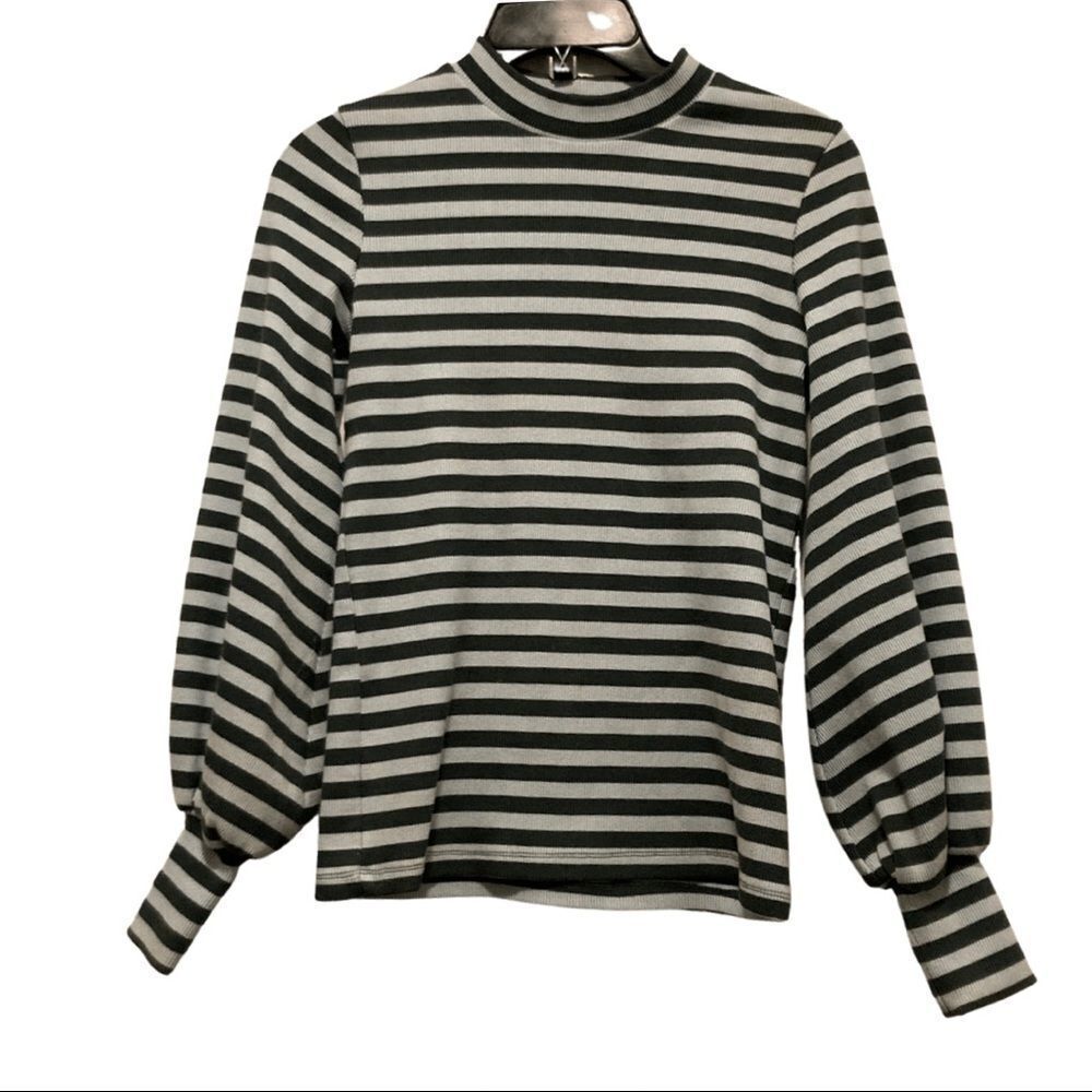 MR. Larkin Balloon Sleeve Seafoam Green Striped top - Picture 2 of 7